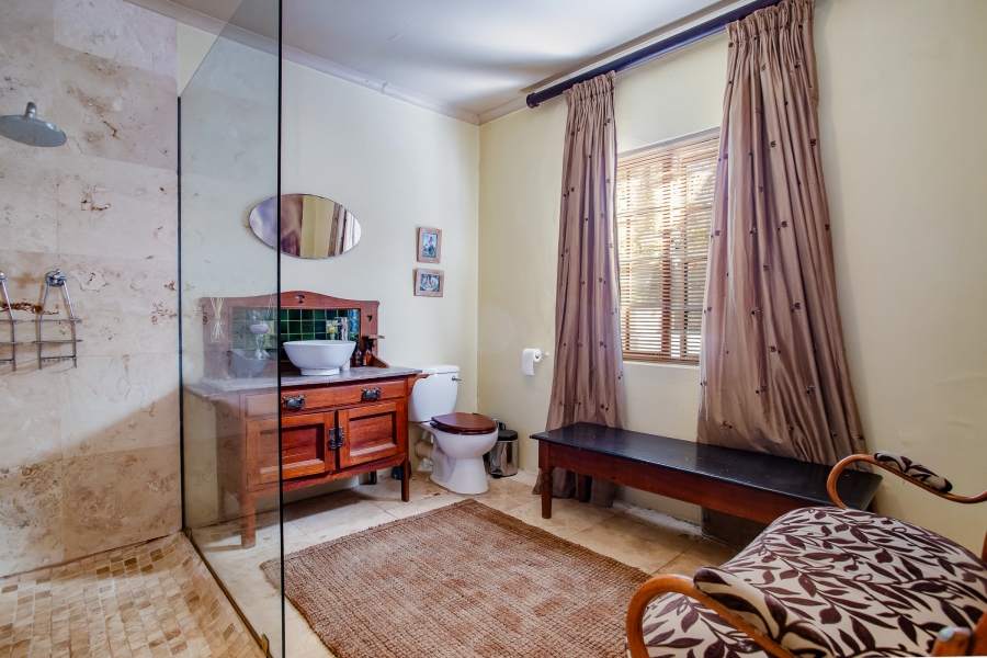 5 Bedroom Property for Sale in Bertville Western Cape